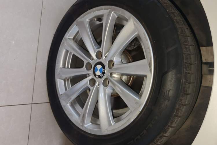 Used BMW 5 Series 2014 520i Elegant Edition Right Rear Wheel Hub