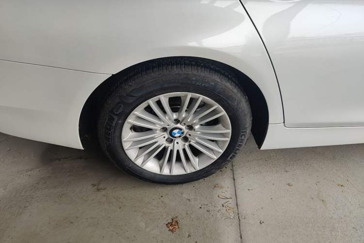 Used BMW 5 Series 2014 525Li Leading Model Right Rear Wheel Hub