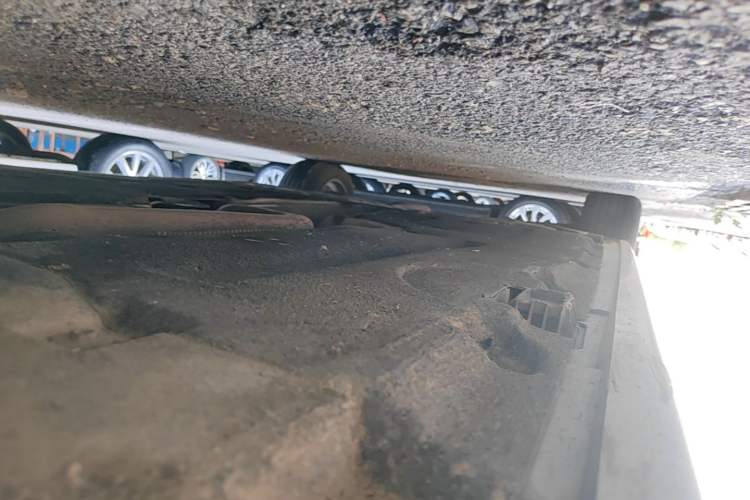 Used BMW 5 Series 2014 525Li Leading Model Right Side Sill