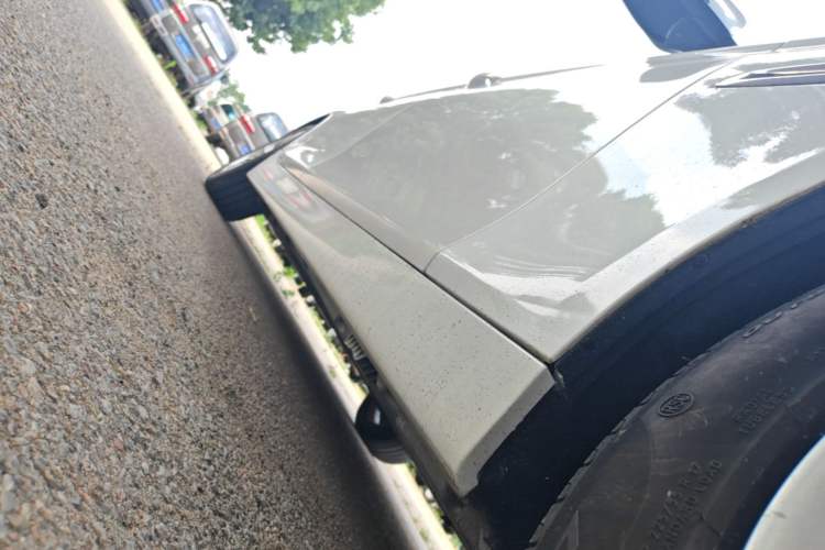 Used BMW 5 Series 2014 520Li Elegant Model Right Side Sill