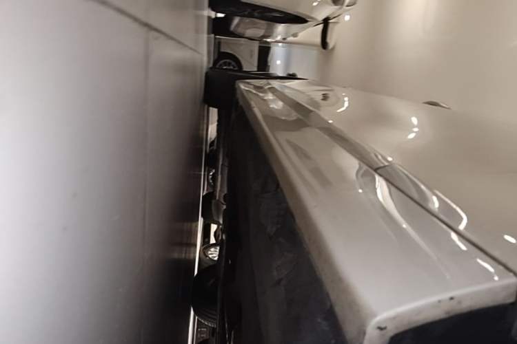 Used BMW 5 Series 2014 520Li Elegant Model Right Side Sill