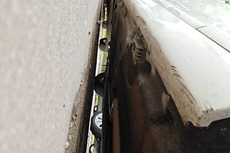 Used BMW 5 Series 2014 525Li Leading Model Right Side Sill