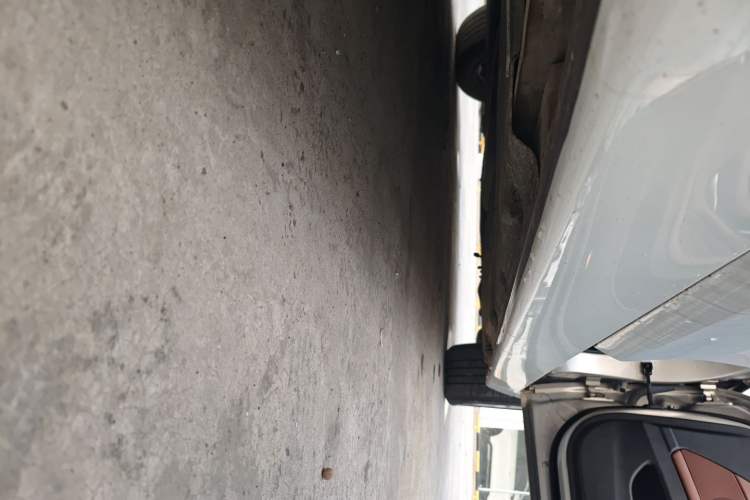 Used BMW 5 Series 2014 520Li Elegant Model Right Side Sill