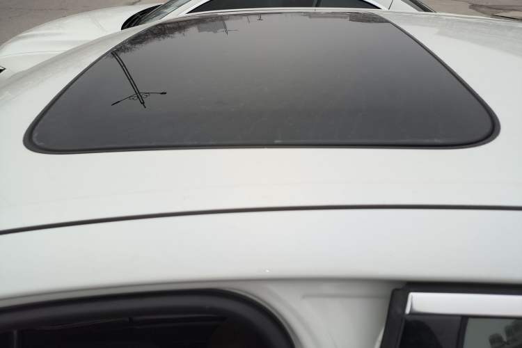 Used BMW 5 Series 2014 525Li Luxury Design Package Roof