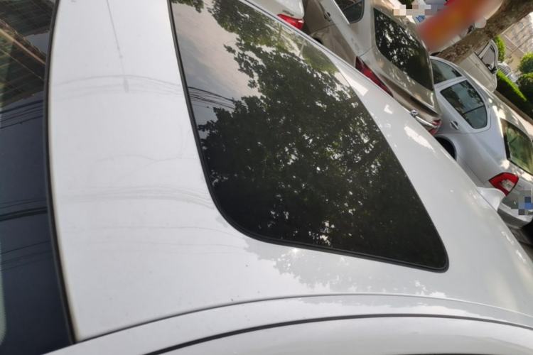Used BMW 5 Series 2014 520Li Elegant Model Roof