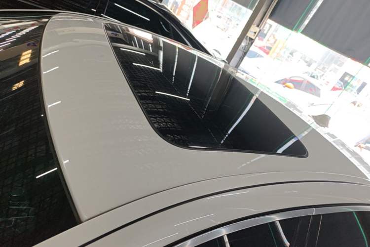 Used BMW 5 Series 2014 525Li Luxury Design Package Roof