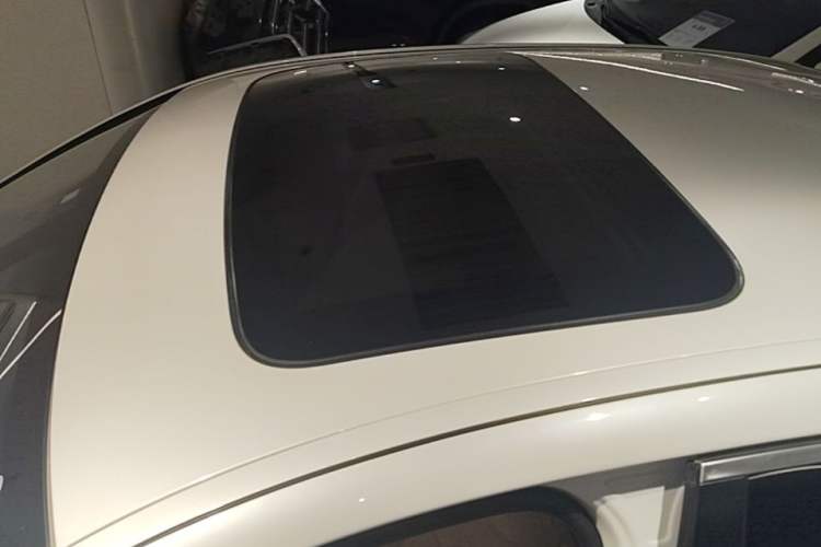 Used BMW 5 Series 2014 520Li Elegant Model Roof