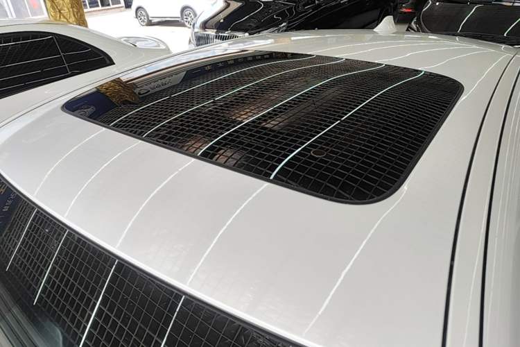 Used BMW 5 Series 2014 525Li Leading Model Roof