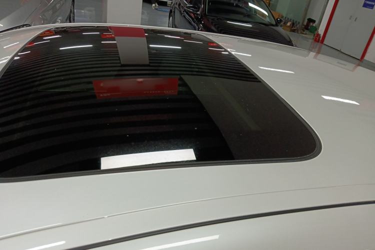 Used BMW 5 Series 2014 525Li Luxury Design Package Roof