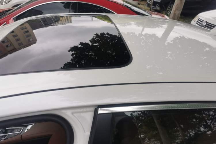 Used BMW 5 Series 2014 520Li Elegant Model Roof