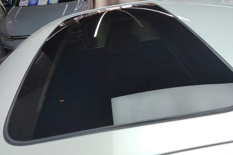 Used BMW 5 Series 2014 525Li Luxury Design Package Roof