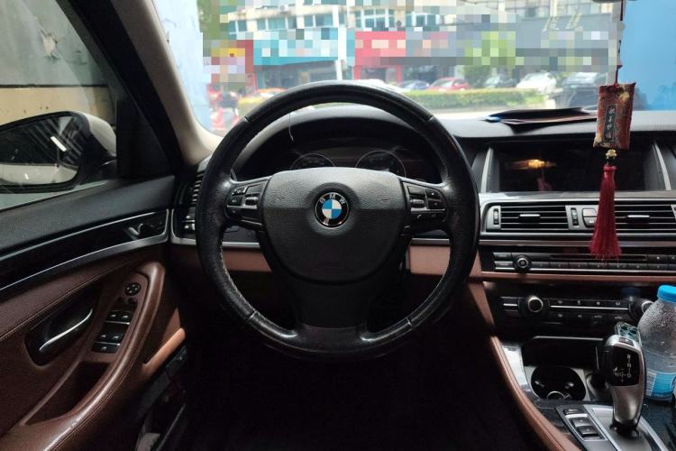 Used BMW 5 Series 2014 520Li Elegant Model Steering Wheel
