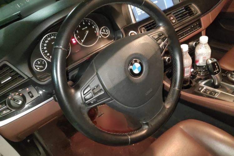 Used BMW 5 Series 2014 520i Elegant Edition Steering Wheel