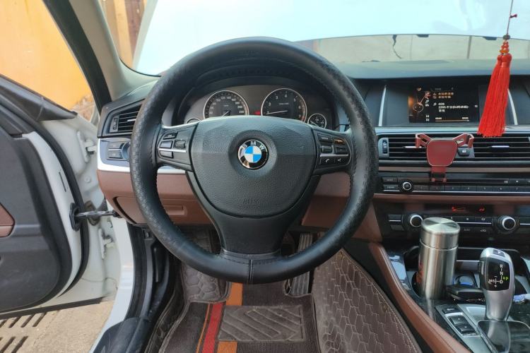 Used BMW 5 Series 2014 520Li Elegant Model Steering Wheel
