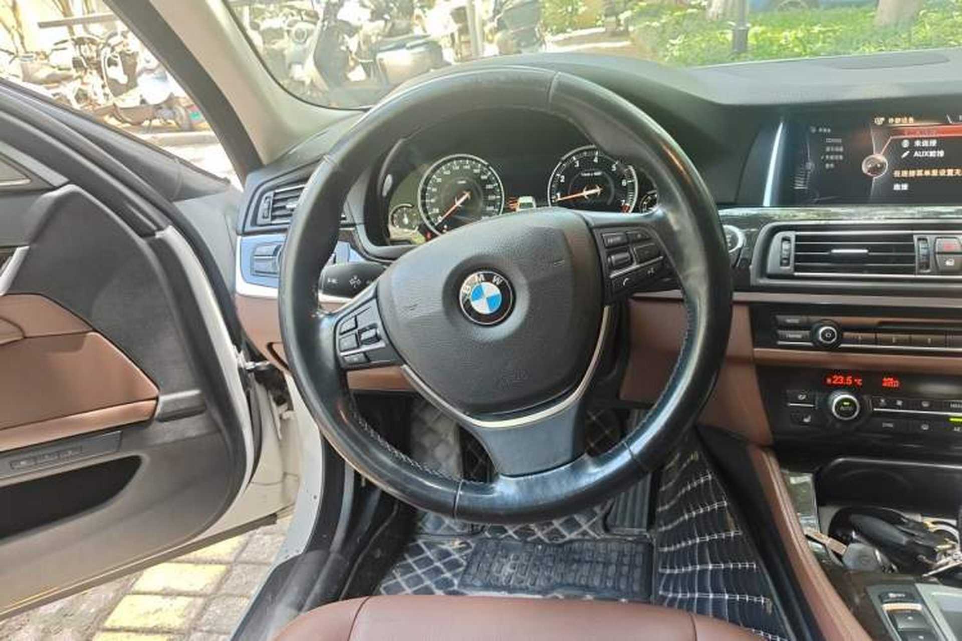 Used BMW 5 Series 2014 528Li Leading Model Steering Wheel