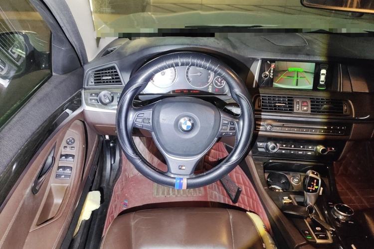 Used BMW 5 Series 2014 525Li Luxury Design Package Steering Wheel