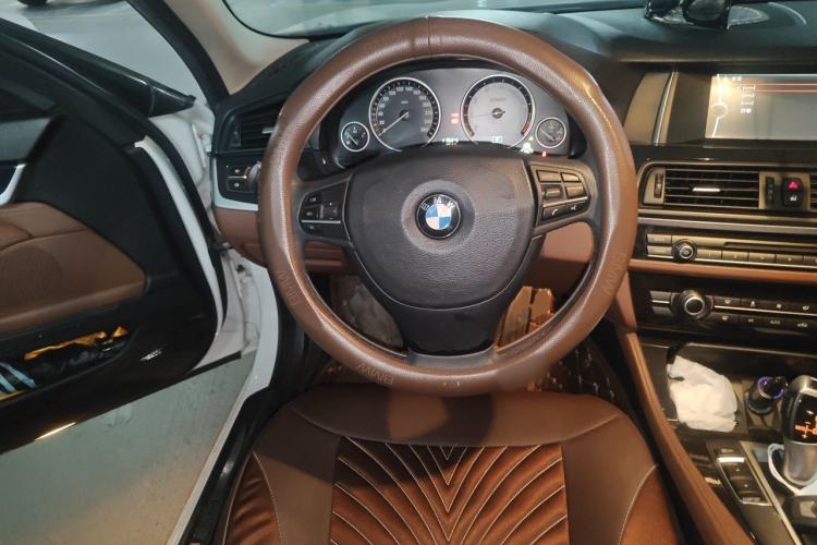 Used BMW 5 Series 2014 520Li Elegant Model Steering Wheel