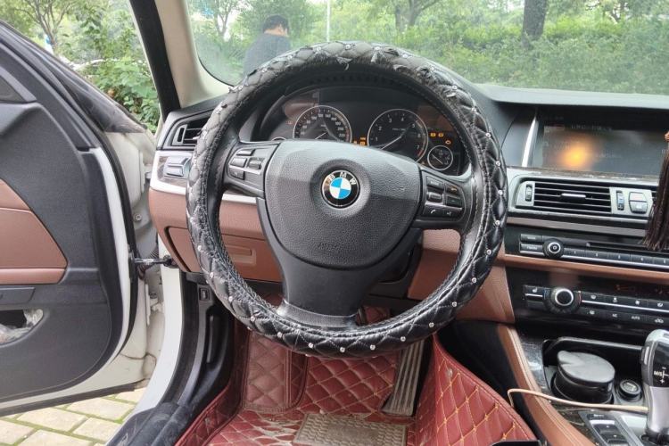 Used BMW 5 Series 2014 525Li Leading Model Steering Wheel