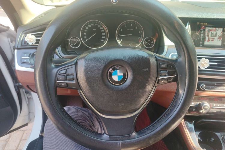 Used BMW 5 Series 2014 528Li Leading Model Steering Wheel