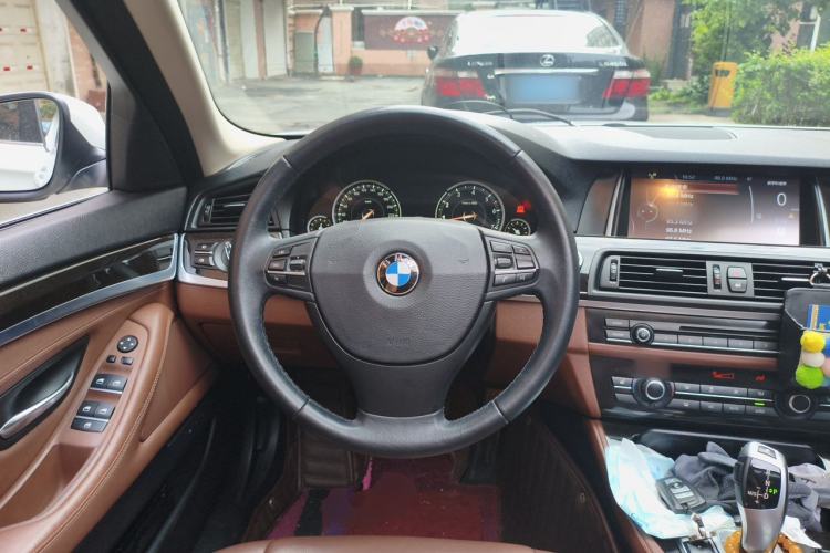 Used BMW 5 Series 2014 525Li Leading Model Steering Wheel