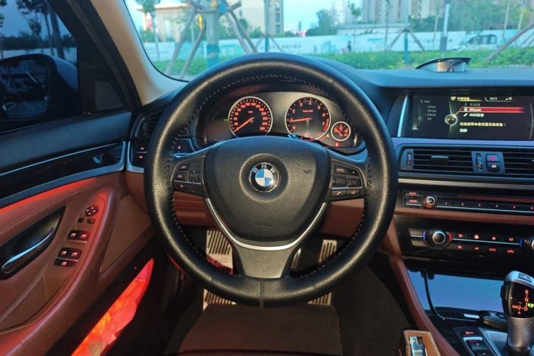Used BMW 5 Series 2014 520Li Elegant Model Steering Wheel