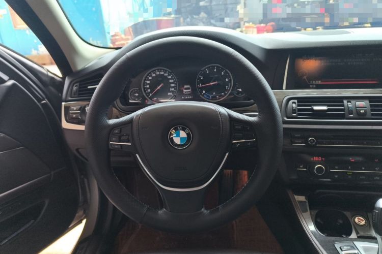 Used BMW 5 Series 2014 525Li Luxury Design Package Steering Wheel