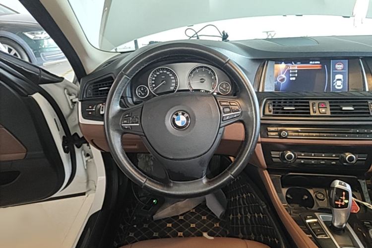 Used BMW 5 Series 2014 520Li Elegant Model Steering Wheel