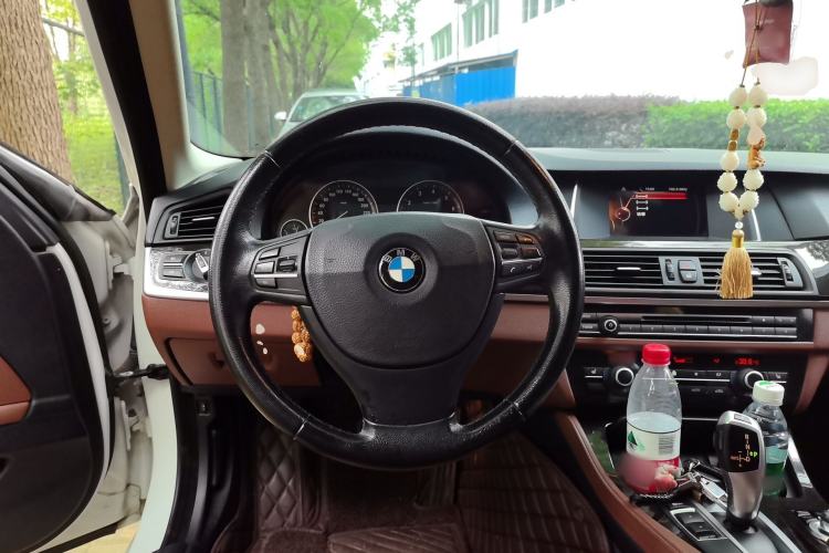 Used BMW 5 Series 2014 525Li Leading Model Steering Wheel