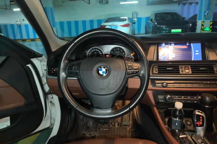 Used BMW 5 Series 2014 520Li Elegant Model Steering Wheel