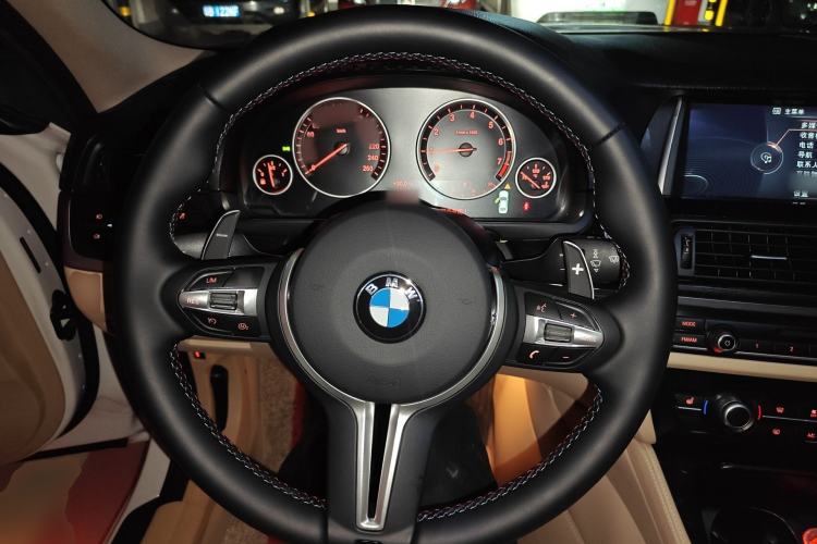 Used BMW 5 Series 2014 530Li Leading Model