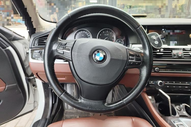 Used BMW 5 Series 2014 525Li Leading Model Steering Wheel