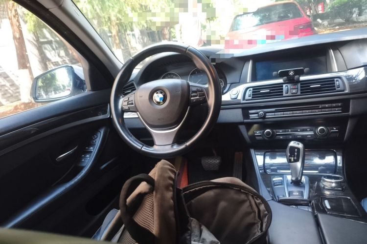 Used BMW 5 Series 2014 525Li Luxury Design Package Steering Wheel