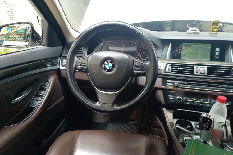 Used BMW 5 Series 2014 525Li Luxury Design Package Steering Wheel