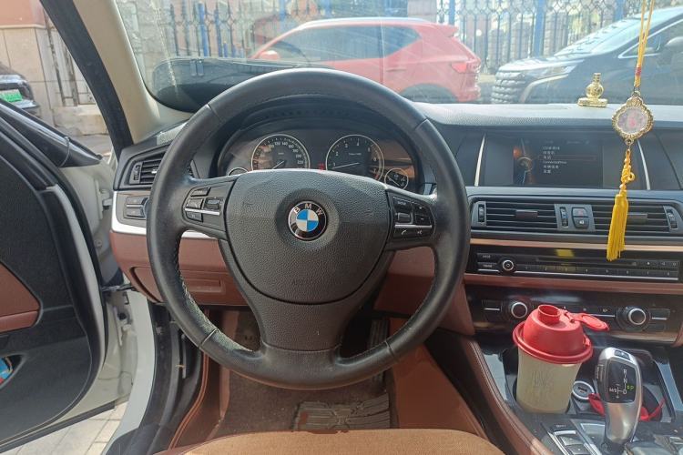 Used BMW 5 Series 2014 520i Elegant Edition Steering Wheel
