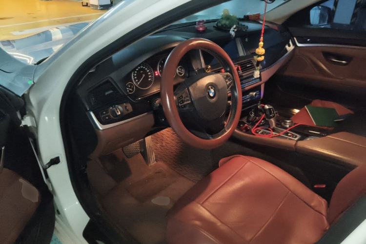 Used BMW 5 Series 2014 520Li Elegant Model Steering Wheel