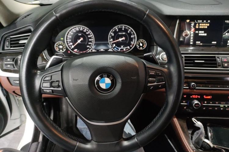 Used BMW 5 Series 2014 535Li Leading Model Steering Wheel