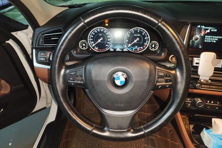 Used BMW 5 Series 2014 528Li Leading Model Steering Wheel