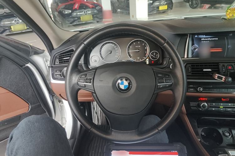 Used BMW 5 Series 2014 520Li Elegant Model Steering Wheel
