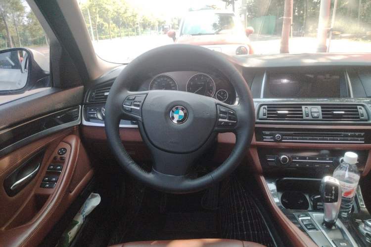 Used BMW 5 Series 2014 520Li Elegant Model Steering Wheel