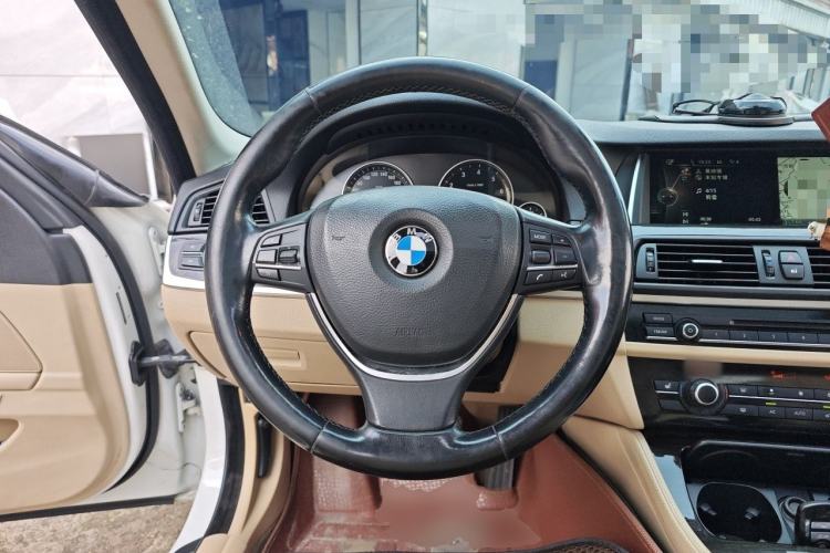 Used BMW 5 Series 2014 525Li Luxury Design Package Steering Wheel