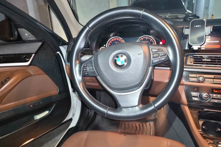 Used BMW 5 Series 2014 528Li Leading Model Steering Wheel