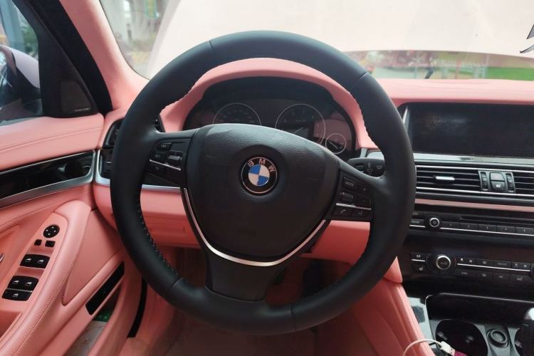 Used BMW 5 Series 2014 528Li Leading Model Steering Wheel