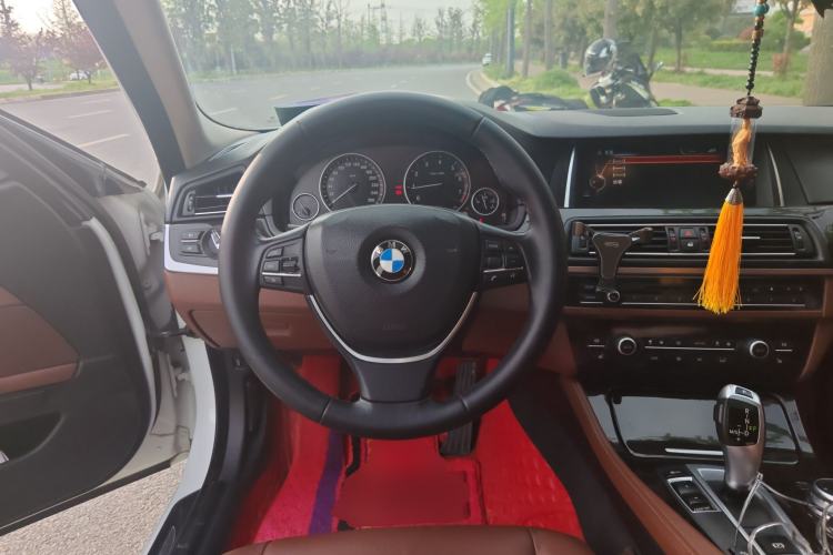 Used BMW 5 Series 2014 528Li Leading Model Steering Wheel