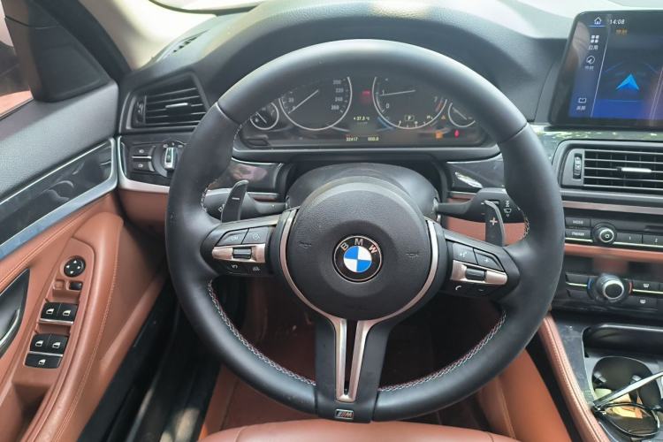 Used BMW 5 Series 2014 520i Elegant Edition Steering Wheel