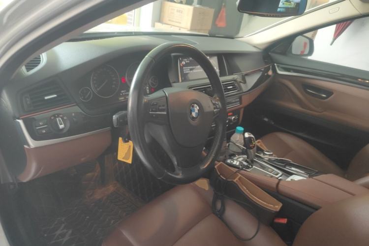 Used BMW 5 Series 2014 525Li Leading Model Steering Wheel