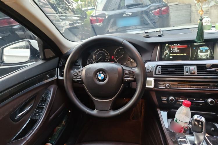 Used BMW 5 Series 2014 525Li Luxury Design Package Steering Wheel