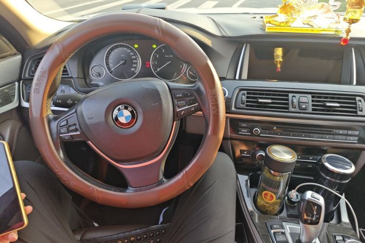 Used BMW 5 Series 2014 525Li Luxury Design Package Steering Wheel