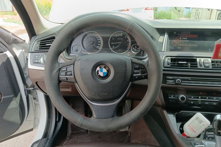 Used BMW 5 Series 2014 525Li Luxury Design Package Steering Wheel