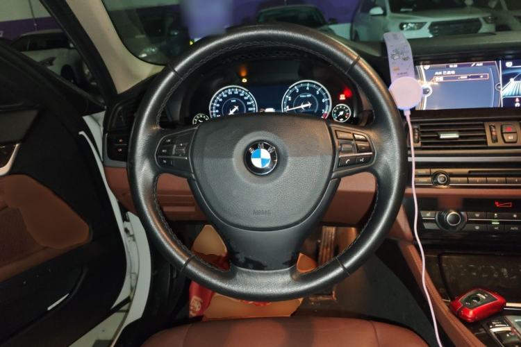 Used BMW 5 Series 2014 525Li Leading Model Steering Wheel