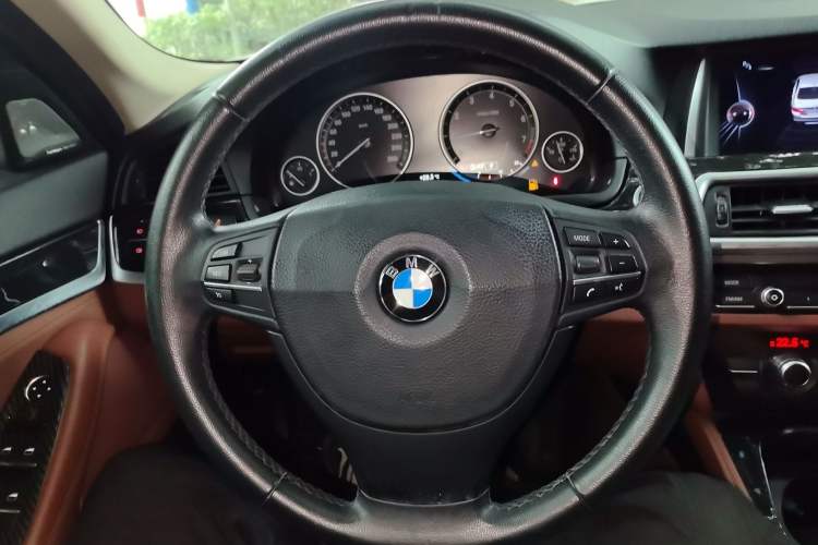 Used BMW 5 Series 2014 520Li Elegant Model Steering Wheel